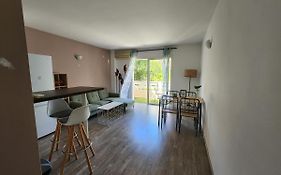 Appartement Cosy En Duplex Avec Jardin Et Cuisine A Trianon